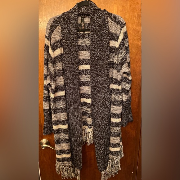 Seven7 by Melissa McCarthy Fringe Cardigan size 1X - Picture 2 of 5